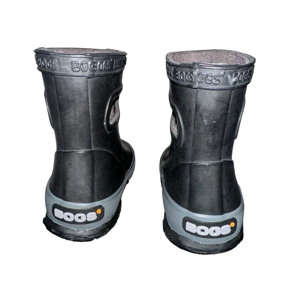 NWOT Bogs Skipper Solid Rain Boots Kids 4 Unisex Waterproof Rubber Lightweight